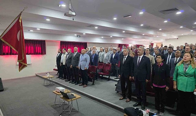 Efeler'de okul müdürleri bilgilendirildi