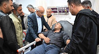 Malatya'da yol yapım ekibini taşıyan minibüs kaza yaptı: 4 yaralı