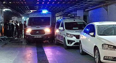 Yolun karşısına geçerken otomobilin çarptığı genç hayatını kaybetti