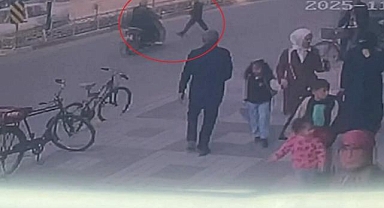 Bursa'da feci kaza! Yolun karşısına geçerken…