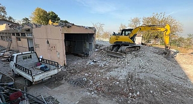 Bursa'daki o lise yıkılıyor!