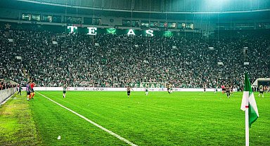 Bursaspor'un seyircisiz oynama cezası para cezasına çevrildi