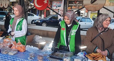 Gazze için hayır çarşısı kurdular