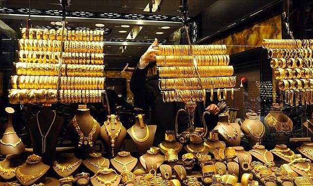 Altınlarla ortadan kayboldu!