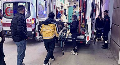 Otomobildeki 5 kişi ölümden döndü: 2 yaralı