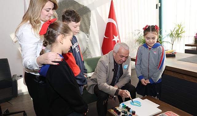 Başkan Özdemir’den farkındalık resmi!