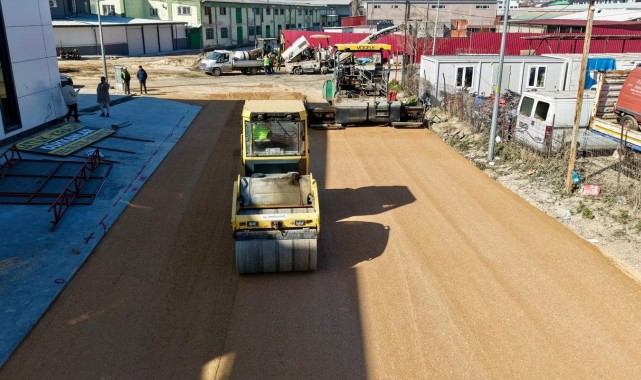 Gemlik’te Yollara Asfalt ve Taş Parke