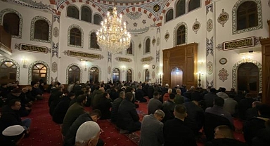 Kadir Gecesi dualarla idrak edildi