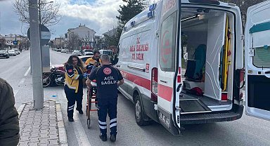 Karaman’da otomobil motosikletle çarpıştı: 1 yaralı