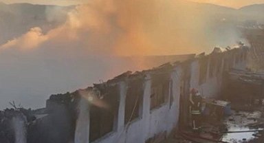 Osmaniye’de çiftlikte yangın: 8 koyun ve 120 kümes hayvanı telef oldu