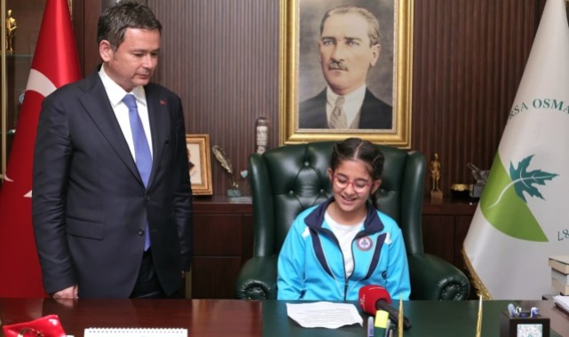 Başkan Aydın Koltuğu Geleceğin Teminatı Çocuklara Bıraktı