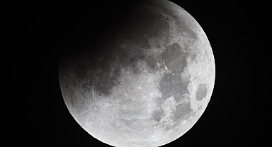 Çin’den Ay’da yeni keşif