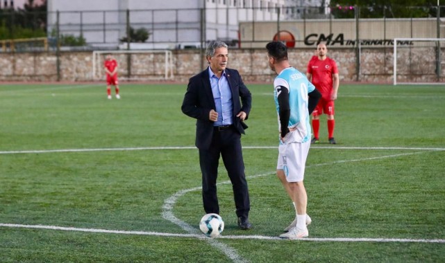 Gemlik’te İşçi Bayramı Heyecanı Yeşil Sahaya Taşındı