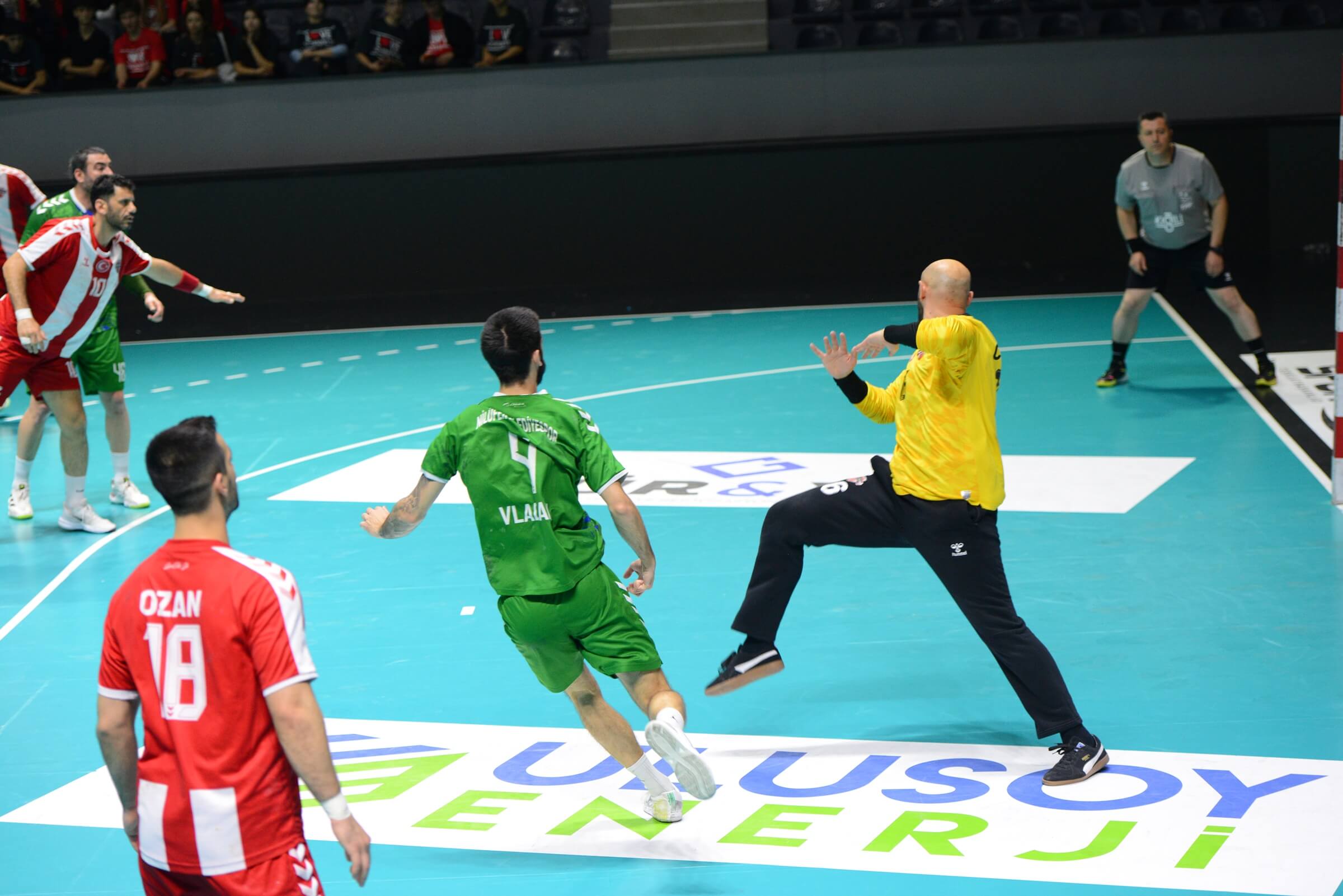 Nilüfer Belediyespor Ankara’dan galibiyetle döndü