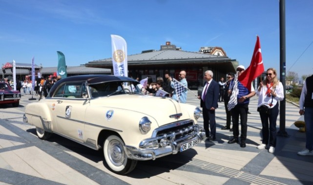 Osmangazi’de 13. Klasik Otomobil Turu Rüzgarı Esti