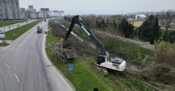 Ayafatma Deresi'nde kapsamlı temizlik çalışması