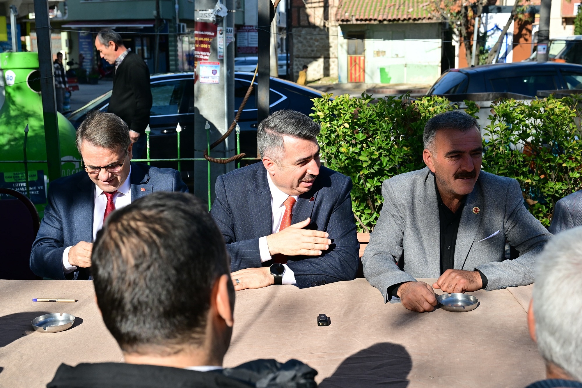 Başkan yılmaz vakıf mahallesi’nde vatandaşlarla ...