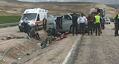 Bayram tatili yolunda feci kaza