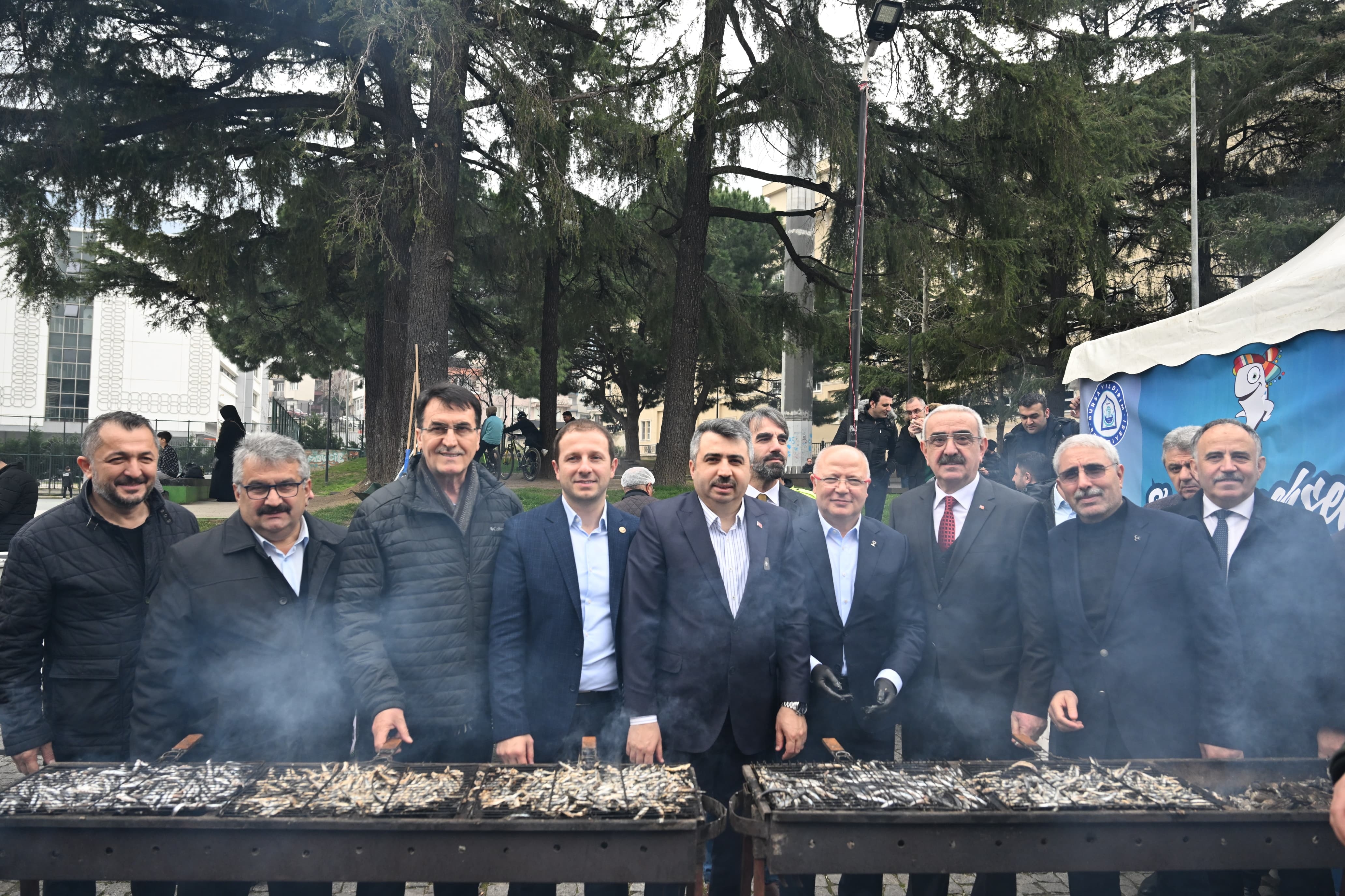 Bursa 8. hamsi ve kültür festivali büyük bir ...