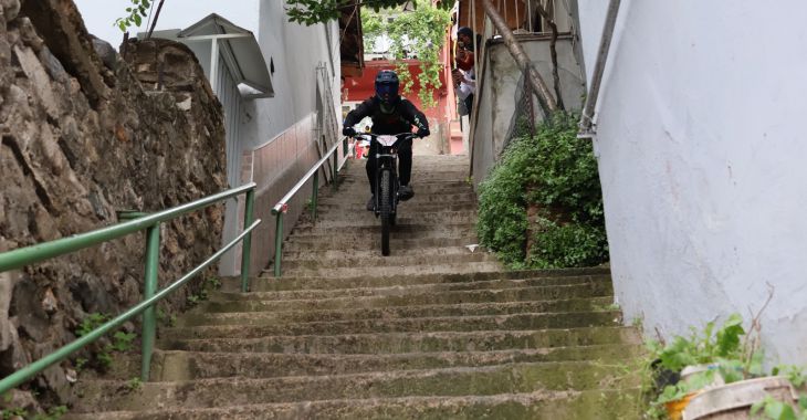 Bursa’da adrenalin dolu yarış nefes kesti