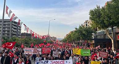 Bursa'da binlerce kişi gençler için yürüdü