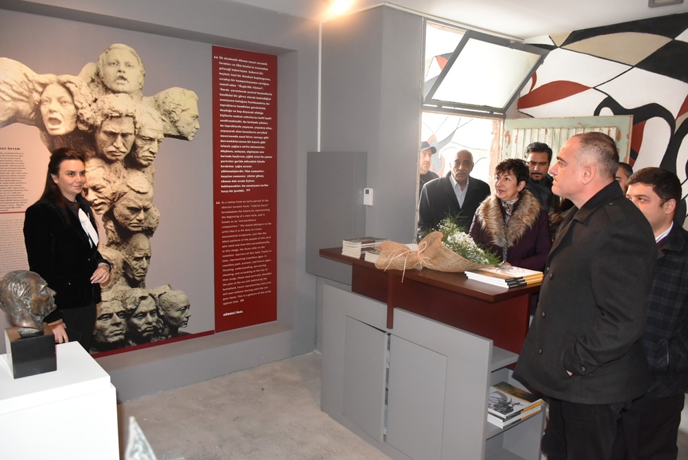 Cumhuriyet heykellerinin dünyaca ünlü sanatçısı Tankut Öktem anılıyor