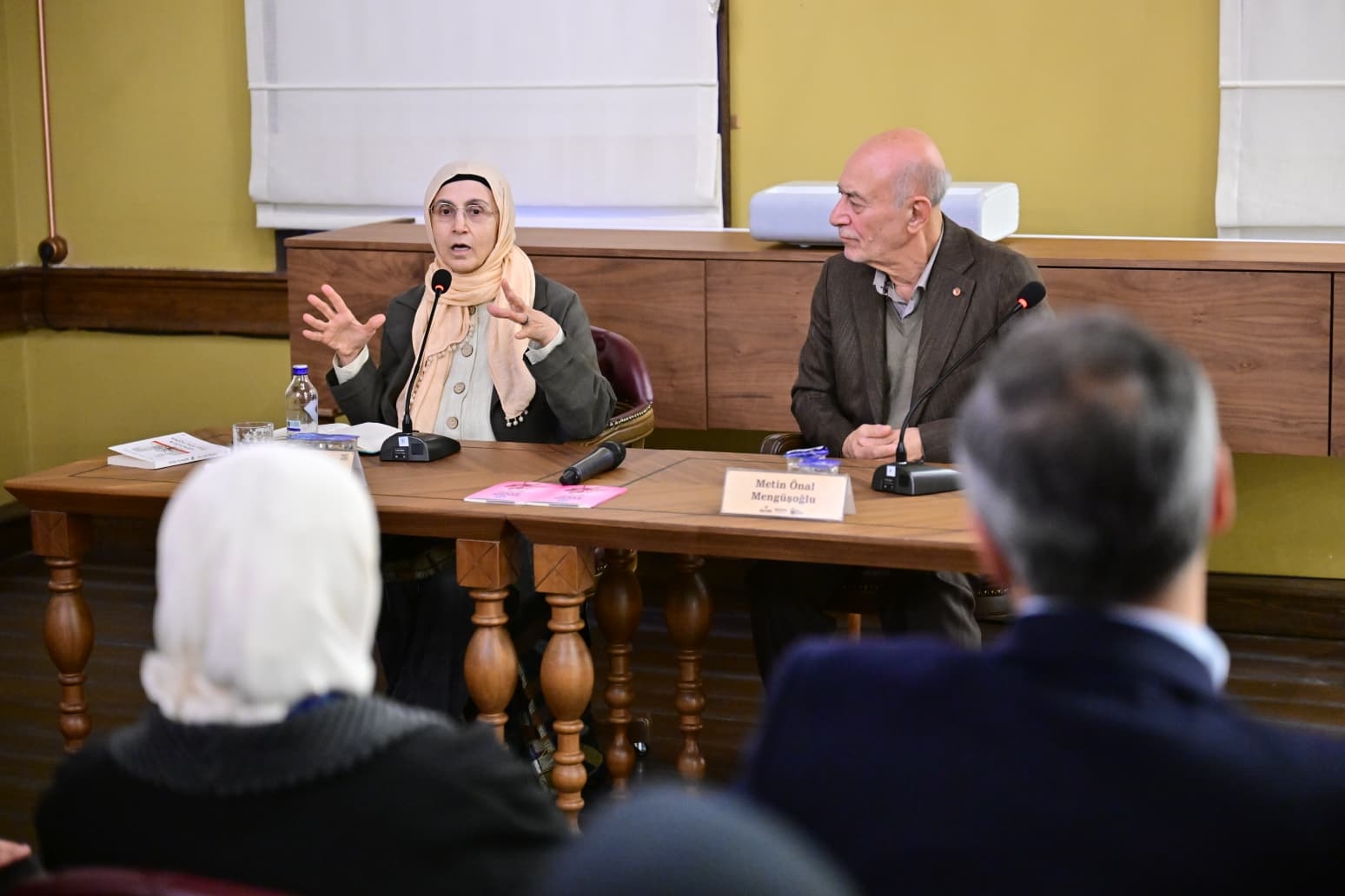 Eleştirel düşüncenin merkezi yıldırım