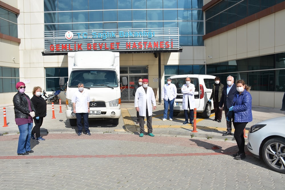 Gemlik Kent Konseyi doktorları unutmadı
