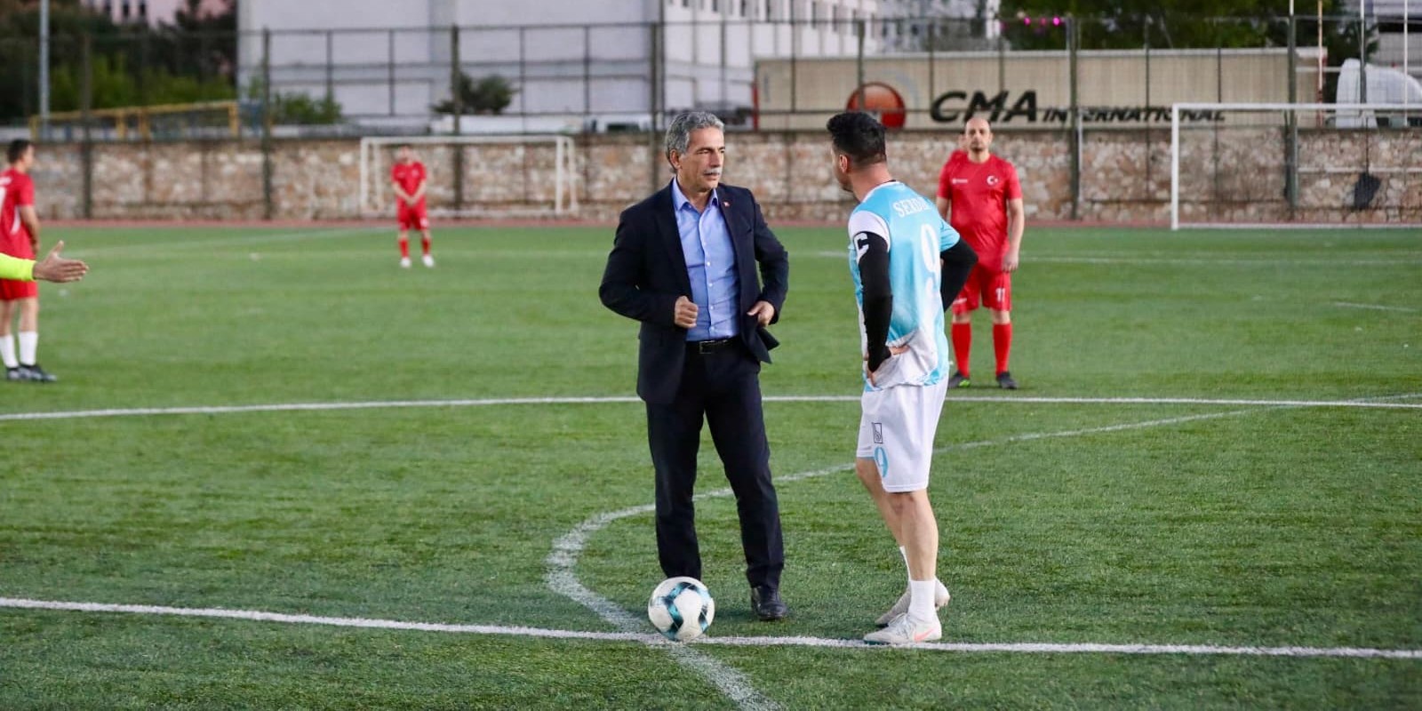 Gemlik’te İşçi Bayramı Heyecanı Yeşil Sahaya Taşındı