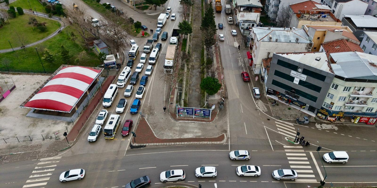 Hastane Işıklarında Trafiği Rahatlatan Düzenleme