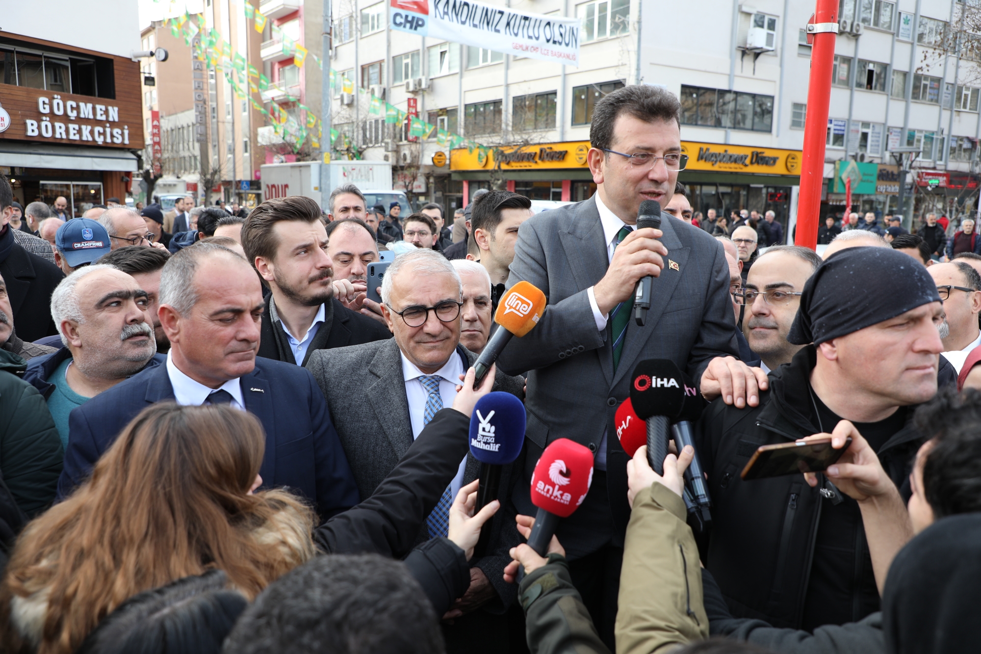 İmamoğlu’na Gemlik’te sevgi seli
