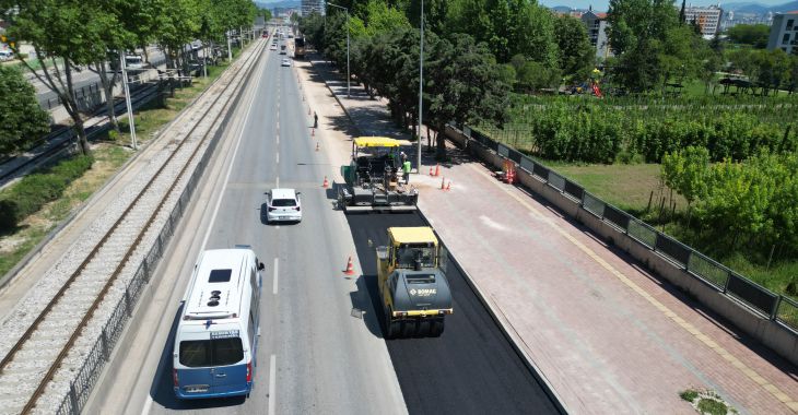 İstanbul Yolu'nda hummalı asfalt çalışması