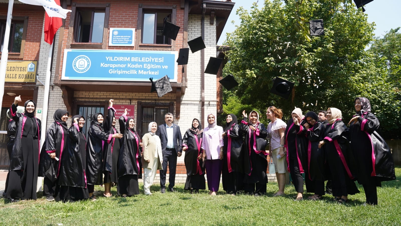Kadınlar üretiyor yıldırım kazanıyor