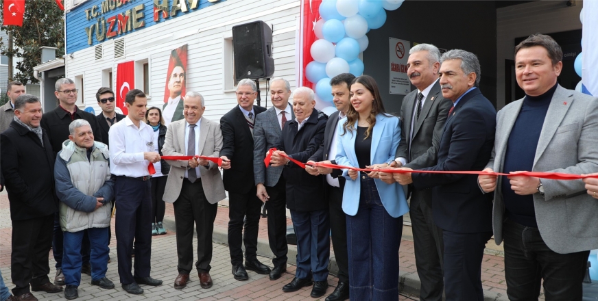 MUDANYA KAPALI YÜZME HAVUZU AÇILDI