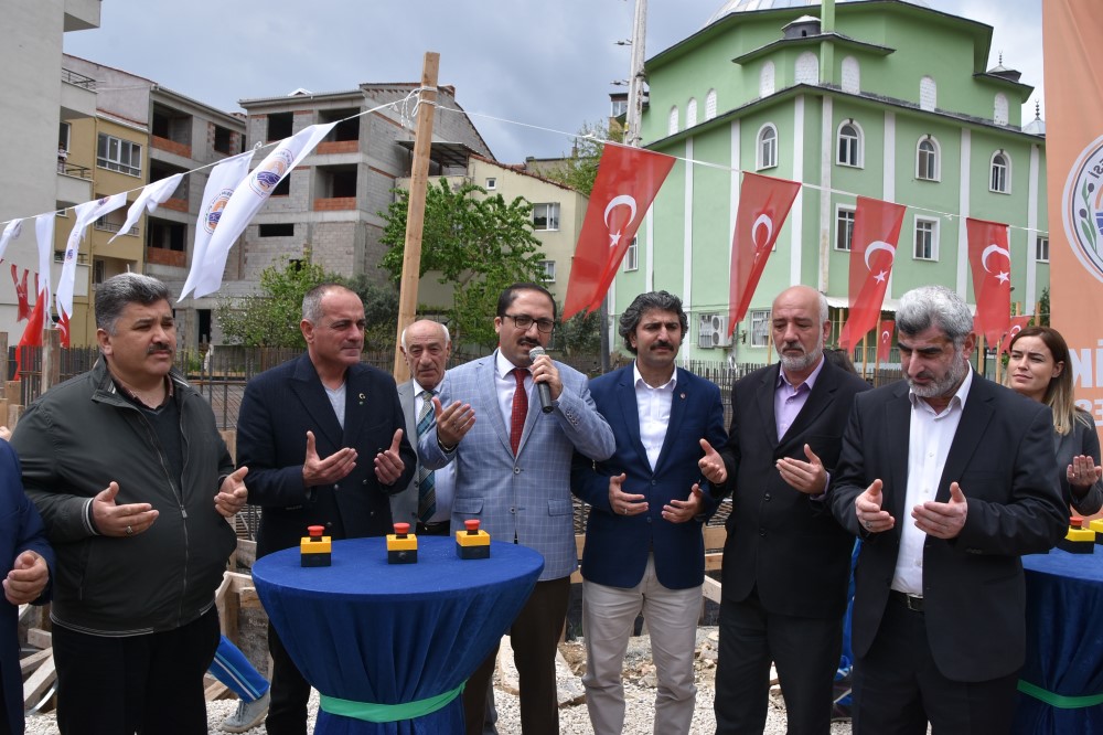 OSMANİYE CAMİ TEMELİ DUALARLA ATILDI