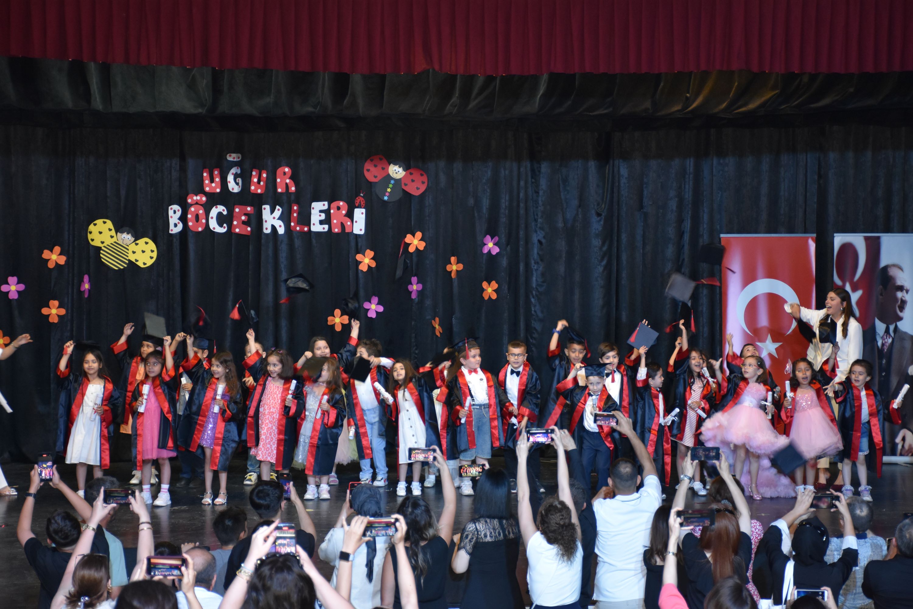 Uğur Böcekleri Kreşi’nde mezuniyet heyecanı
