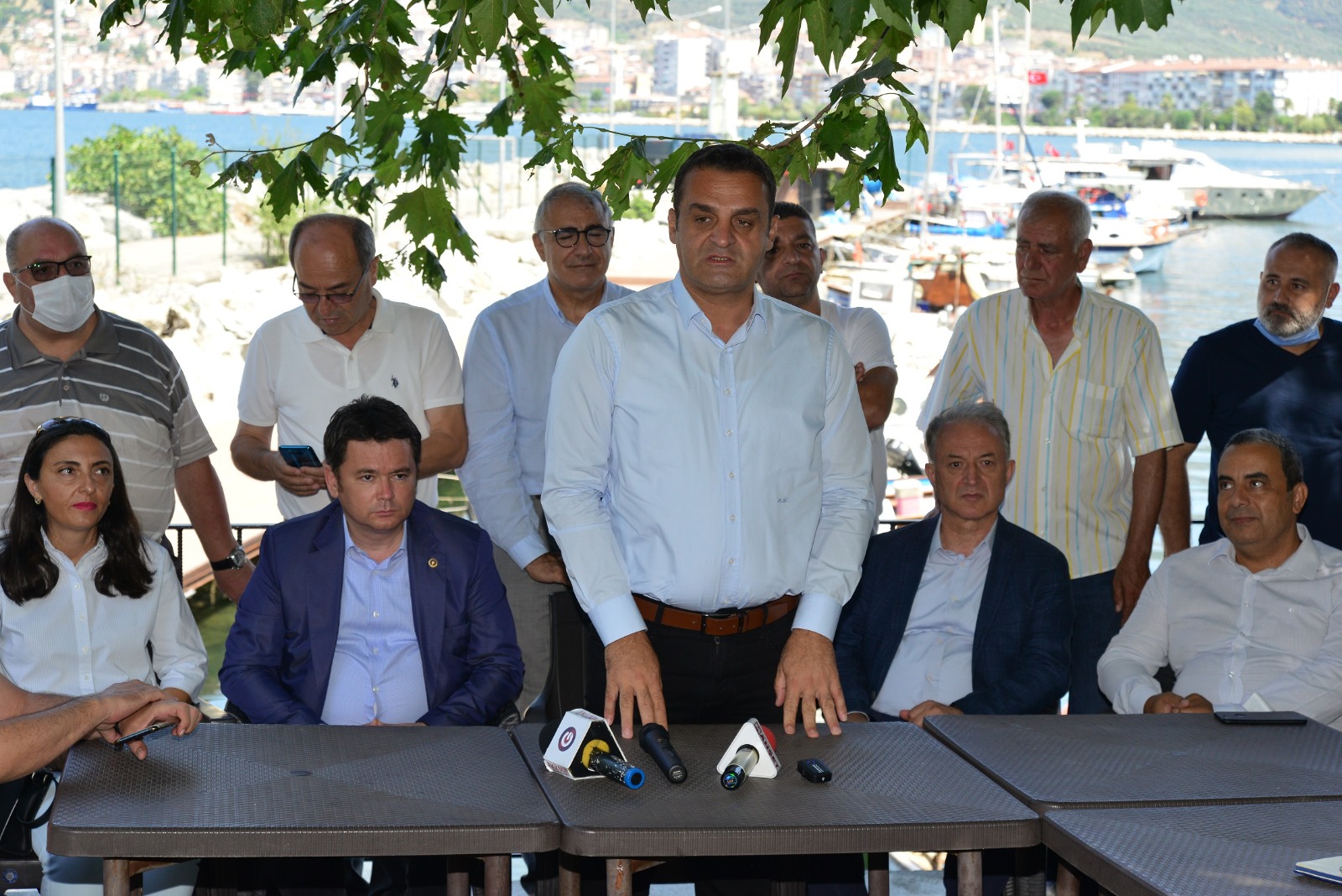 Vekiller, Balıkçılarla buluştu