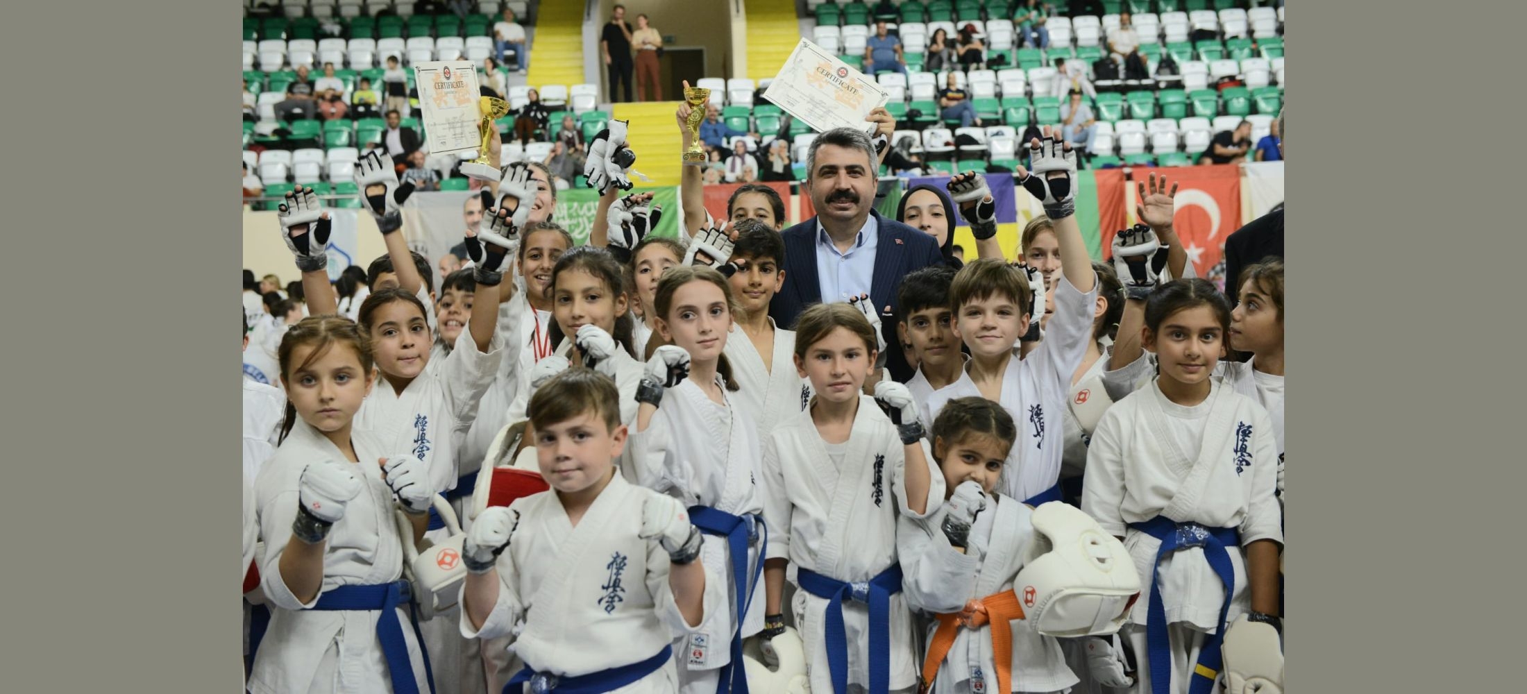 Yıldırımlı karatecilerden 50 madalya