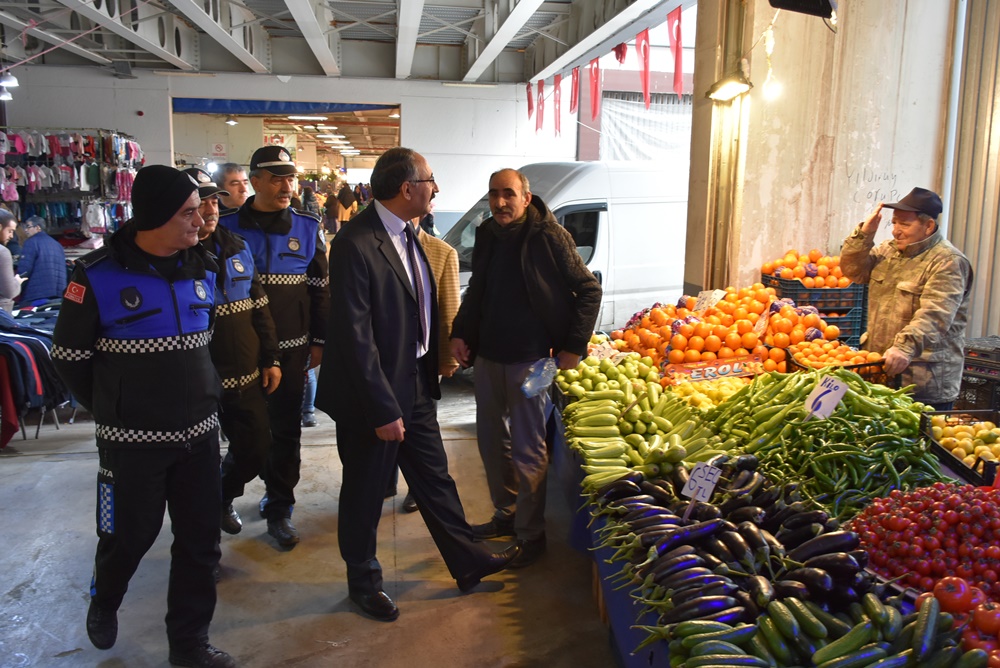 Zabıtadan pazar denetimi