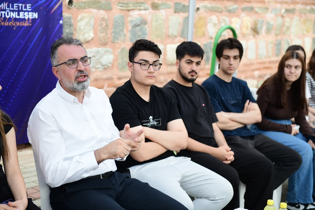 Başkan Erol Gençleri Dinledi, Talepler İçin Hareke...