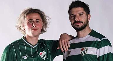 Bursaspor yeni sezon formalarını tanıttı