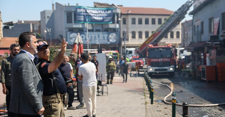 Büyükşehir'den Kayhan'daki yangına hızlı müdahale
