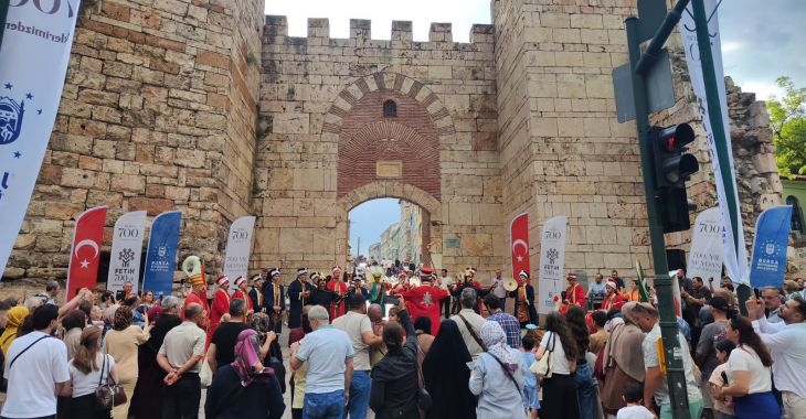 Fethin 700. Yılında mehter sesleri Saltanat Kapı'dan yükseldi