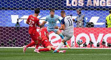 İsviçre Bosna Hersek’i 4-1’le geçti
