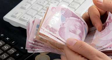 Memur ve emeklinin gözü Temmuz zammında! En düşük maaş kaç lira olacak?