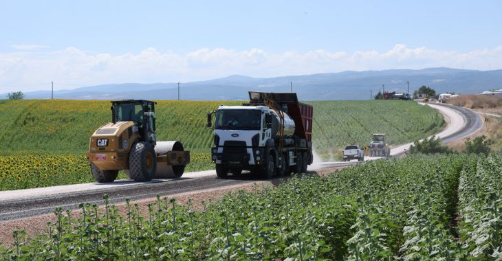 Büyükşehir Nilüfer'de yolları yeniliyor