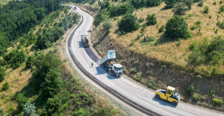 Orhaneli'nin yolları yenileniyor