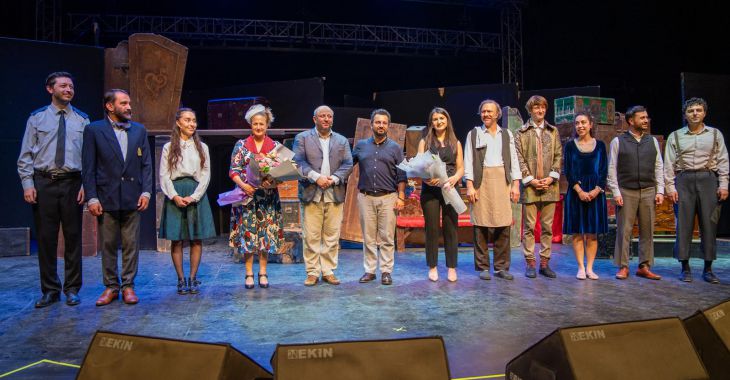 Açıkhava'da 'Cimri'ye alkış yağmuru