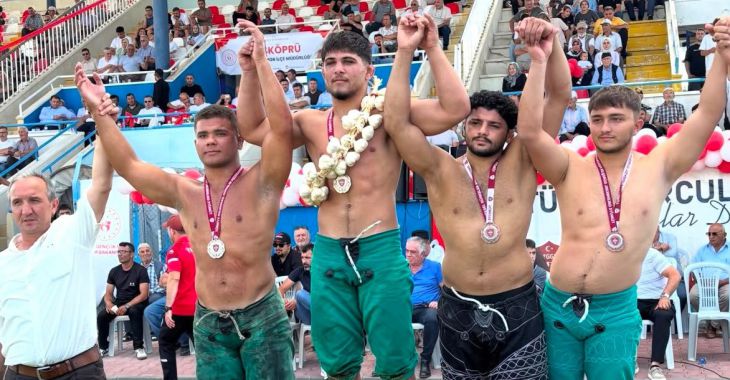 Büyükşehir Belediyesporlu güreşçilerden 8 madalya, 2 kupa!