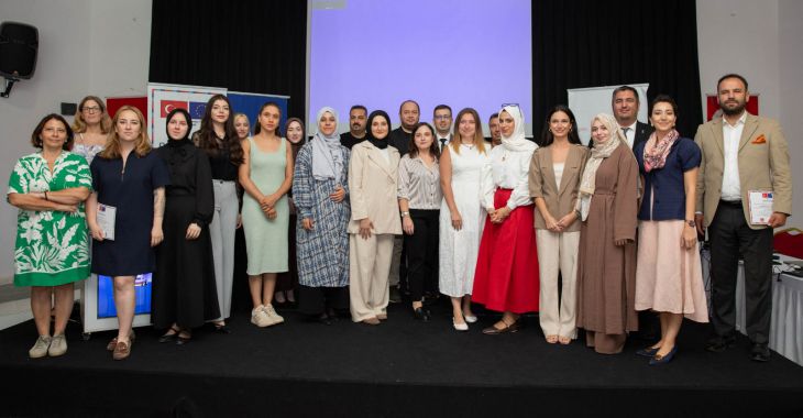 Büyükşehir'den genç kadınlara dijital ticaret desteği